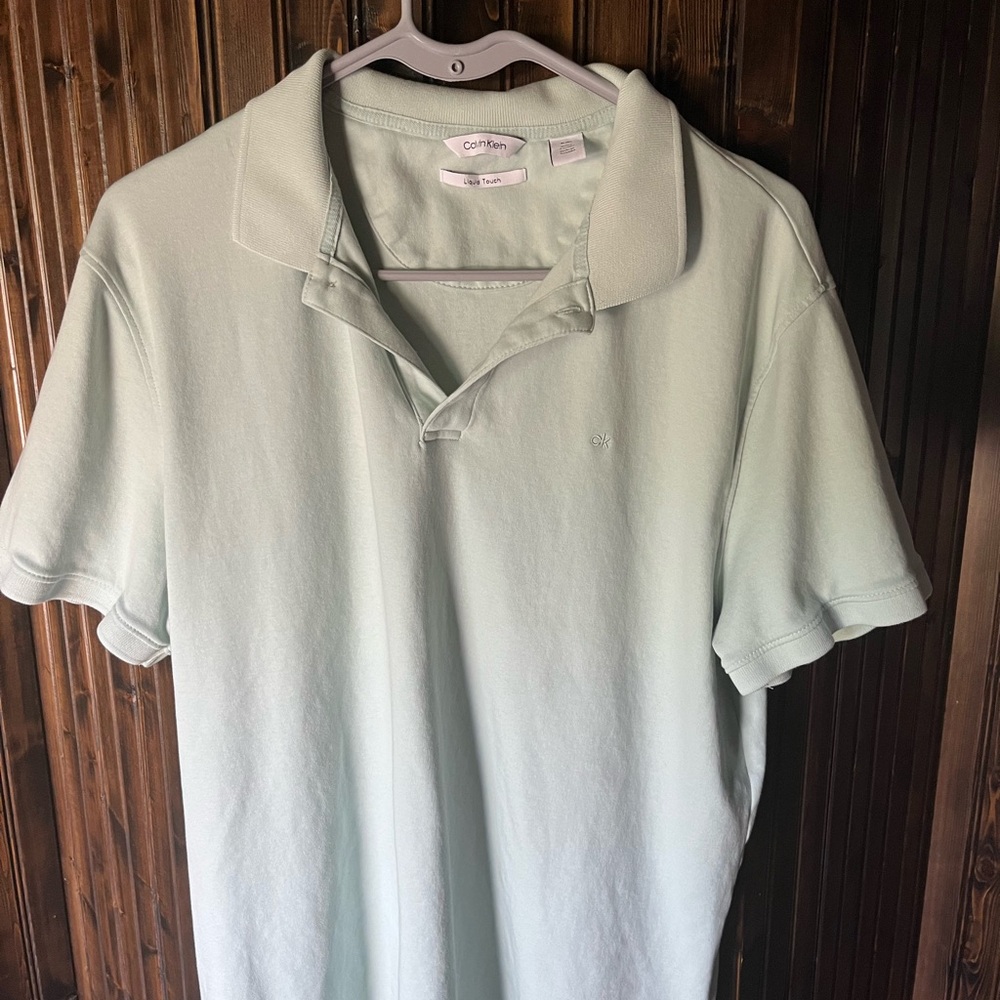 Men’s Calvin Klein polo size XL